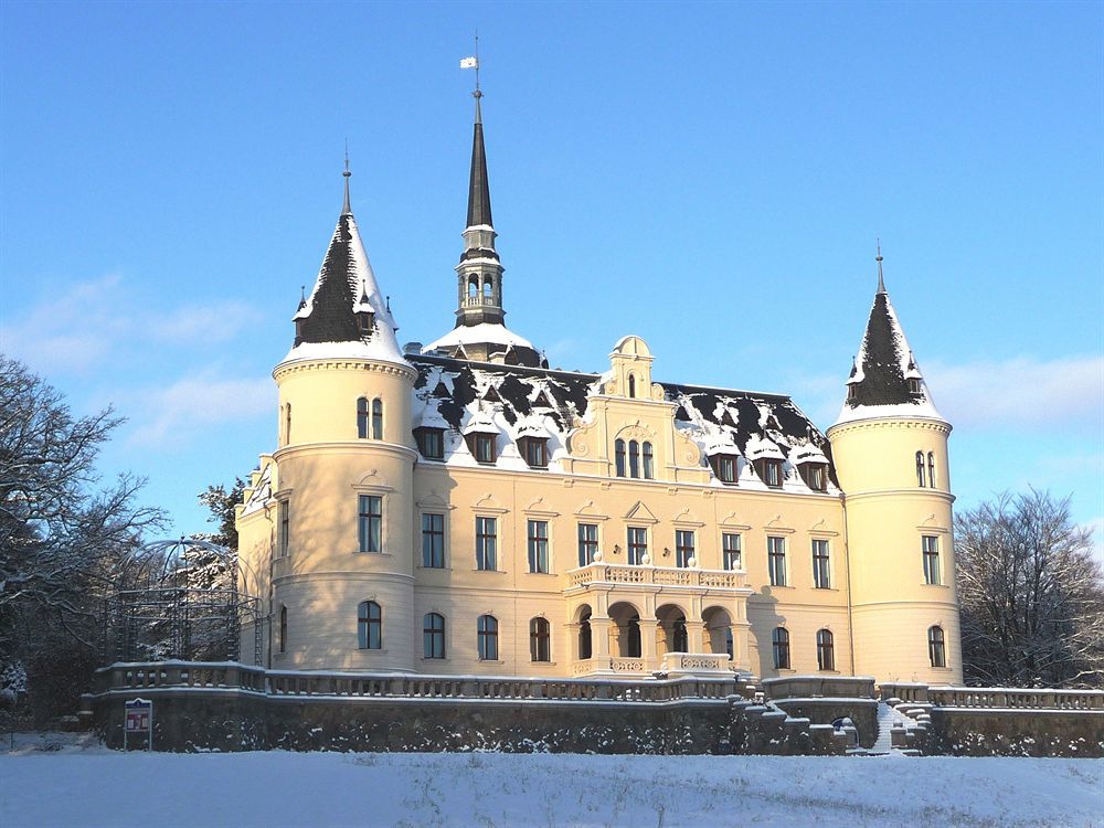 Schlosshotel Ralswiek Buitenkant foto