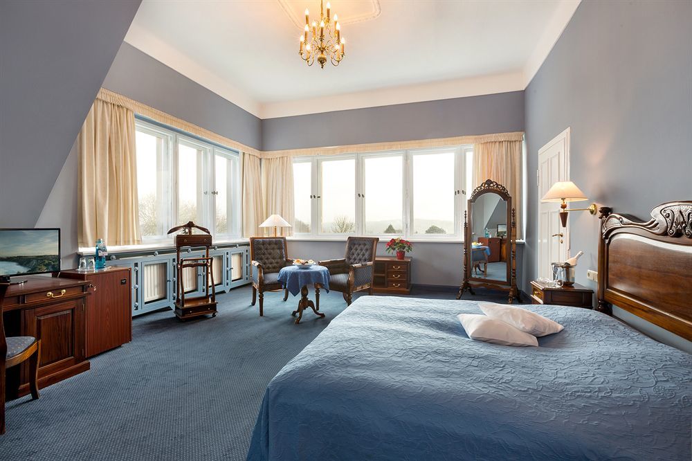 Schlosshotel Ralswiek Buitenkant foto