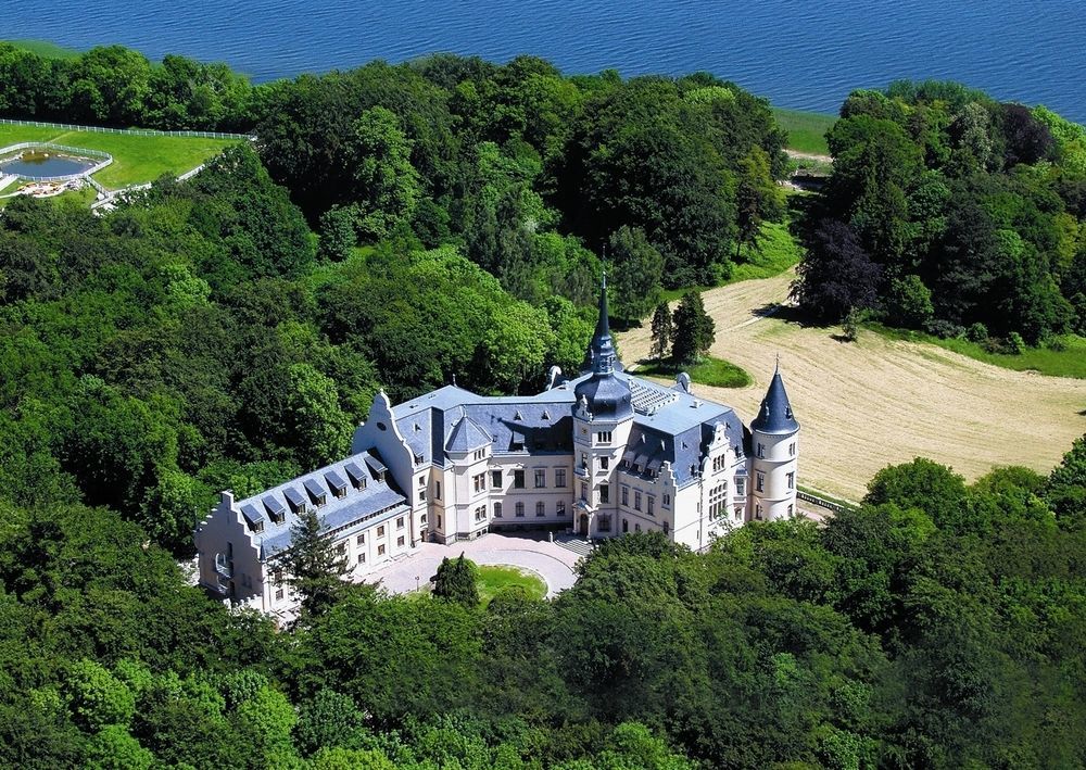 Schlosshotel Ralswiek Buitenkant foto