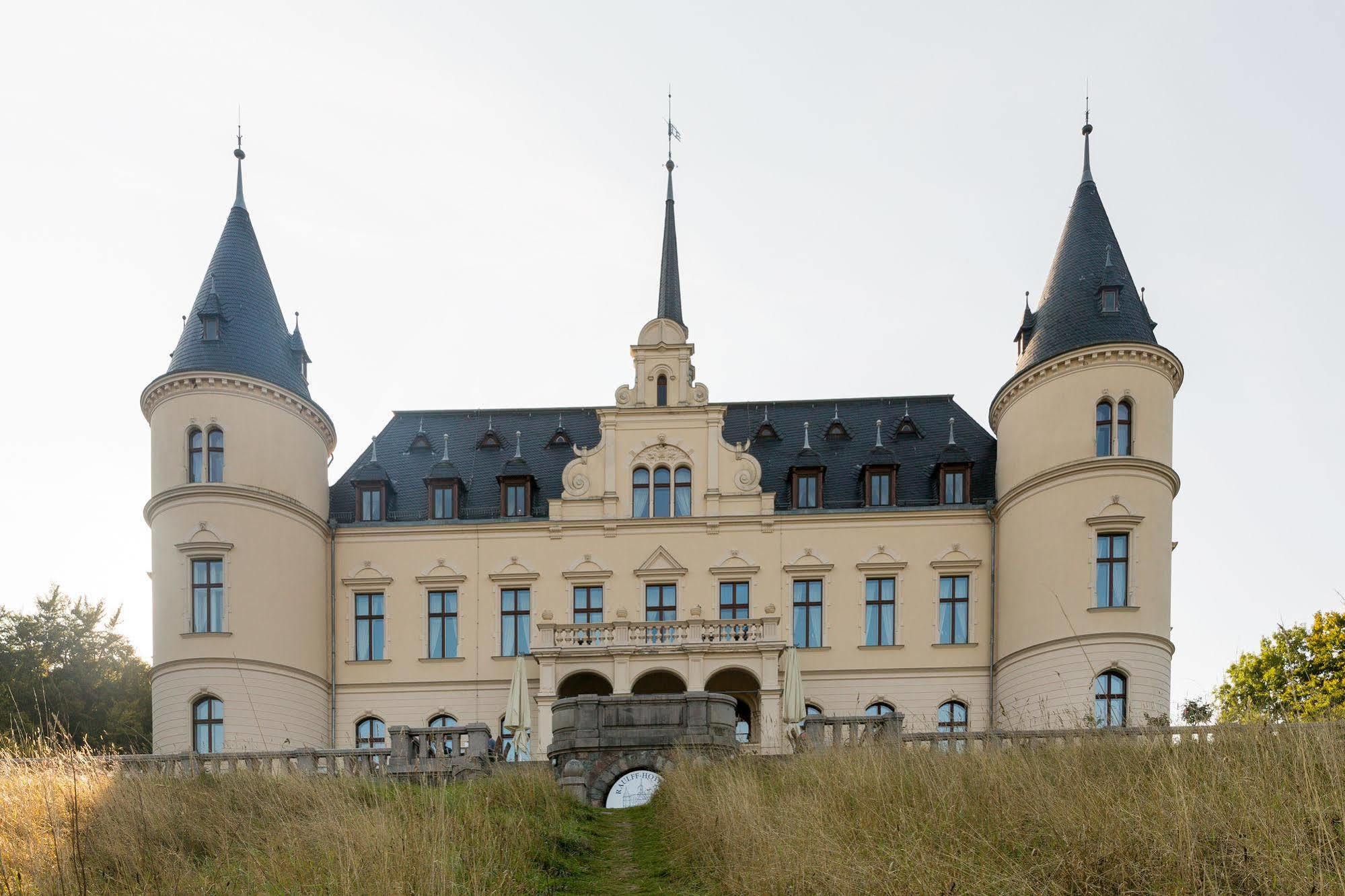 Schlosshotel Ralswiek Buitenkant foto